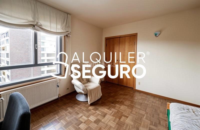 Foto 9e7b988d-5e89-45f2-95d5-efd6d7019b3a. Location appartement avec chauffage parking dans Pilar Madrid