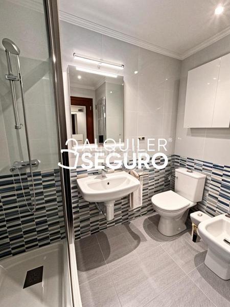 Foto fb89ec06-ed11-4ae9-9a8f-0da9d09dd17e. Location appartement avec chauffage parking dans Pilar Madrid