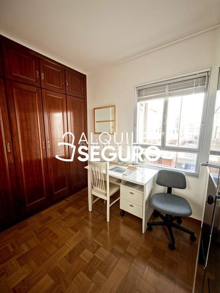 Foto 996a6848-43fe-4707-8018-1464ccd850d2. Rent flat with heating parking in Pilar Madrid