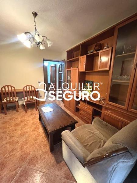 Foto a1cbe35e-db3f-40c4-9a5b-da71e5c121c7. Rent flat with heating in San Nicasio Leganés
