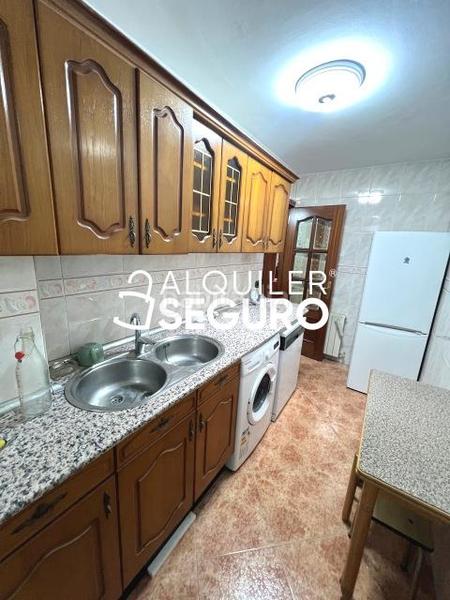 Foto c6eba9b0-525c-42b1-a16d-f20caa383ab6. Rent flat with heating in San Nicasio Leganés