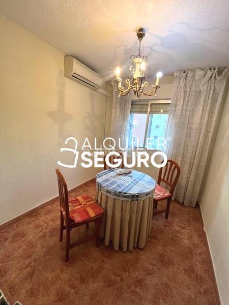 Foto f63e9509-1a42-4682-9ab8-d1a628b42f7b. Rent flat with heating in San Nicasio Leganés