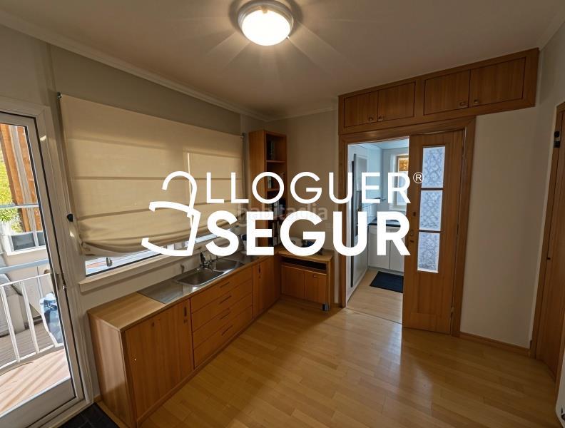 Foto e0f1dccf-5460-4eb6-a0f5-c26223ab747f. Miete etagenwohnung in Can Mariner Santa Coloma de Gramenet