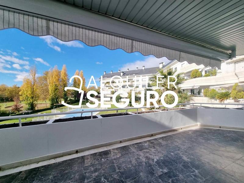 Foto 6b817b36-fa4c-4dc0-a8cc-1d2a6717beee. Affitto appartamento con riscaldamento parcheggio piscina in Majadahonda