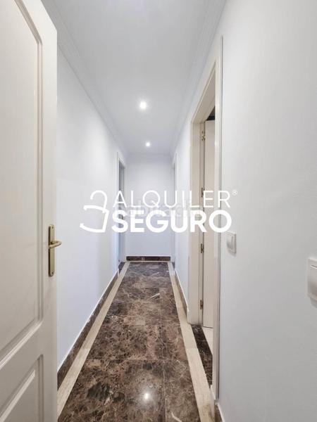 Foto 9d91abe5-fe21-4407-a9d8-f347ce586531. Location appartement avec chauffage parking piscine dans Majadahonda