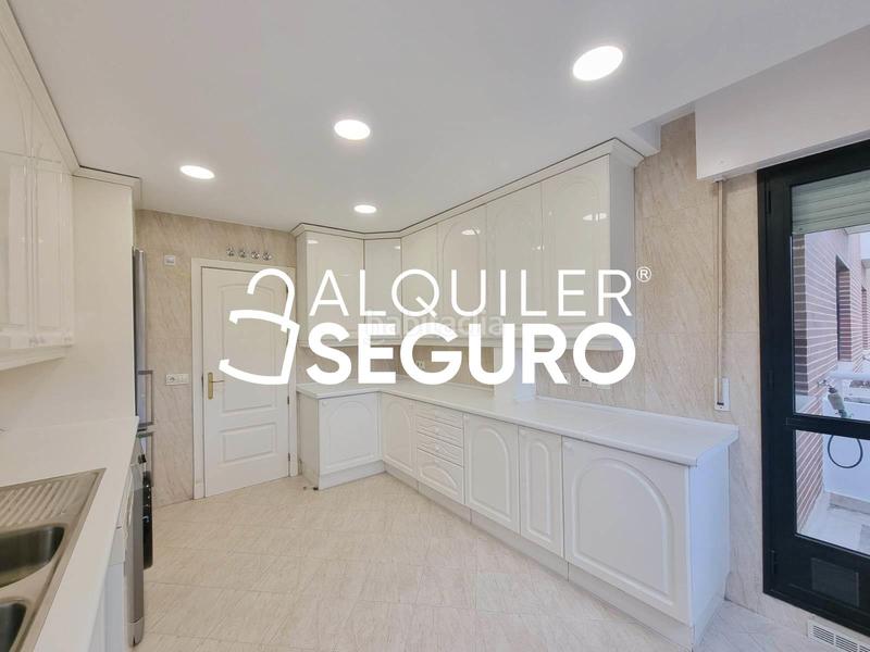 Foto b92aac88-5dd5-42bf-a120-7d2efe48e35b. Location appartement avec chauffage parking piscine dans Majadahonda