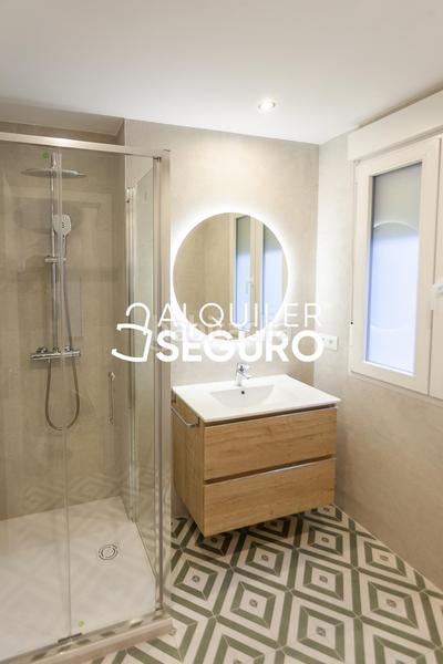 Foto 9300a92d-f942-4806-901a-65f3aa12fe1a. Location attique avec chauffage dans Trafalgar Madrid