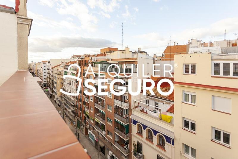 Foto e6fbd39b-4195-4877-bdcd-8d100f4d8bbc. Rent penthouse with heating in Trafalgar Madrid