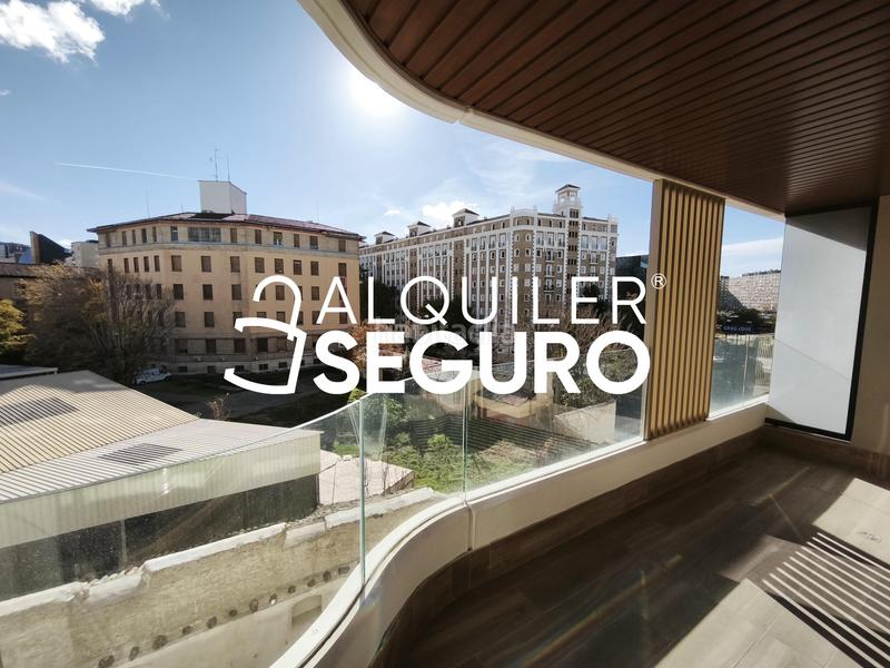 Foto a7f305c6-9abe-456b-8f75-e67740e79b77. Alquiler piso  c de santiago lanzuela en Plaza de Toros Zaragoza