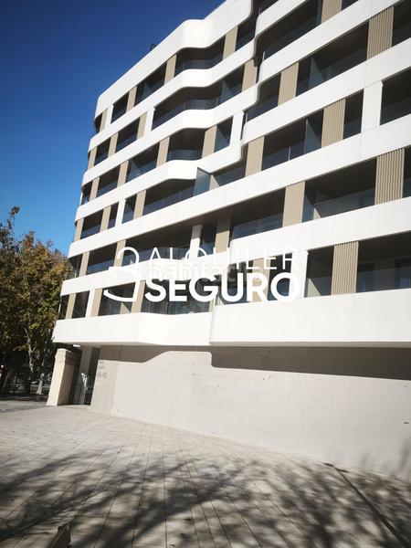 Foto 96999be4-f22f-484e-8e45-d136da4b93e4. Location appartement avec chauffage parking piscine dans Zaragoza