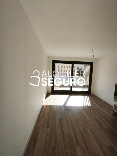 Foto b24396f2-09a5-4a9e-a7bf-401fdbae4578. Location appartement avec chauffage parking piscine dans Zaragoza