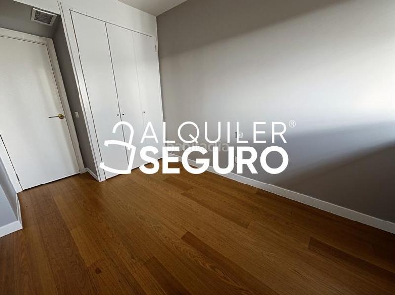 Foto e5209b92-5d04-41e7-9fcf-934b504e1340. Alquiler piso  c camino de perales en Almendrales Madrid