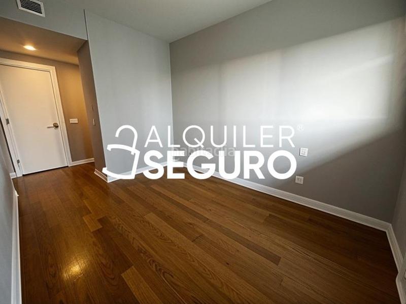 Foto 50d7f014-e34d-4a1b-97f3-3afe22590a28. Miete etagenwohnung mit heizung parking pool in Almendrales Madrid