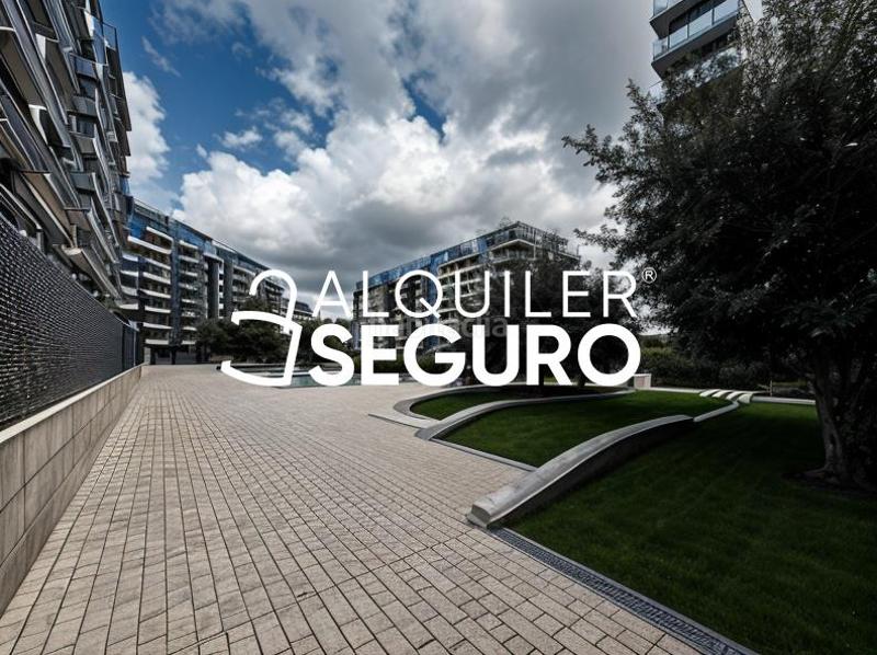 Foto 68ad659b-241a-463a-a072-605590cf9f7a. Miete etagenwohnung mit heizung parking pool in Almendrales Madrid