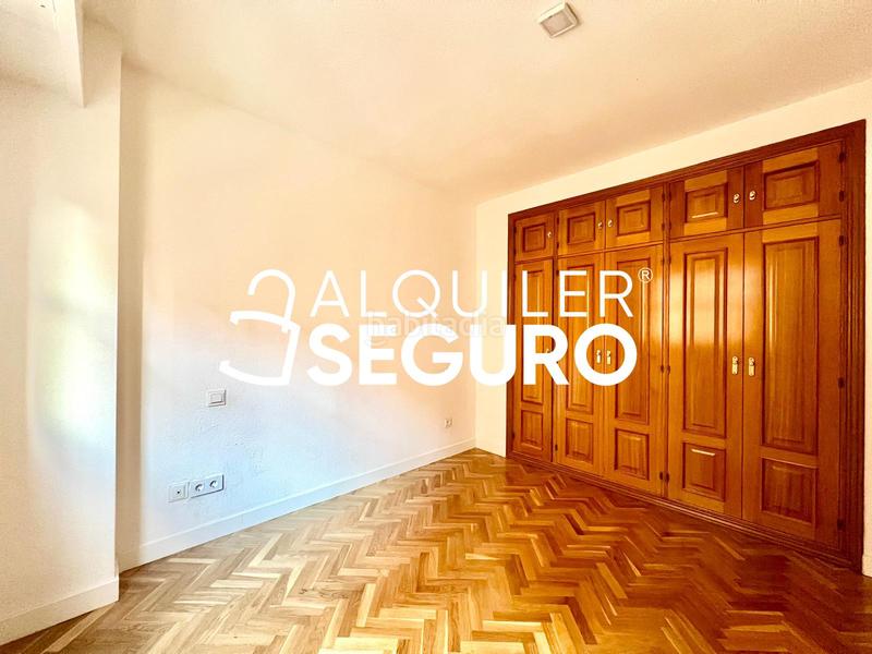 Foto e79927c3-9110-433b-9730-6c6cfbb2d23b. Miete etagenwohnung mit parking pool in San Juan Bautista Madrid