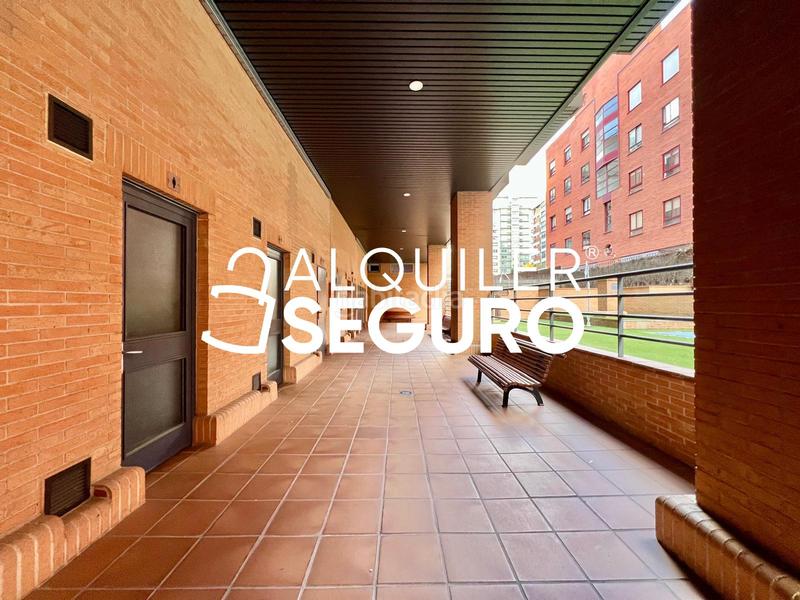 Foto b1e42201-0d88-4cbd-a5eb-94fe165639c5. Rent flat with parking pool in San Juan Bautista Madrid