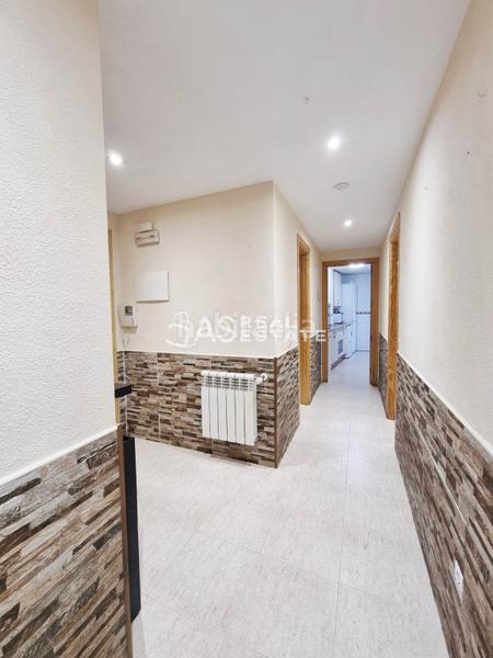 Foto f85df908-04b5-4337-952a-5eb5ed604375. Flat with parking in Casa Amarilla Galapagar