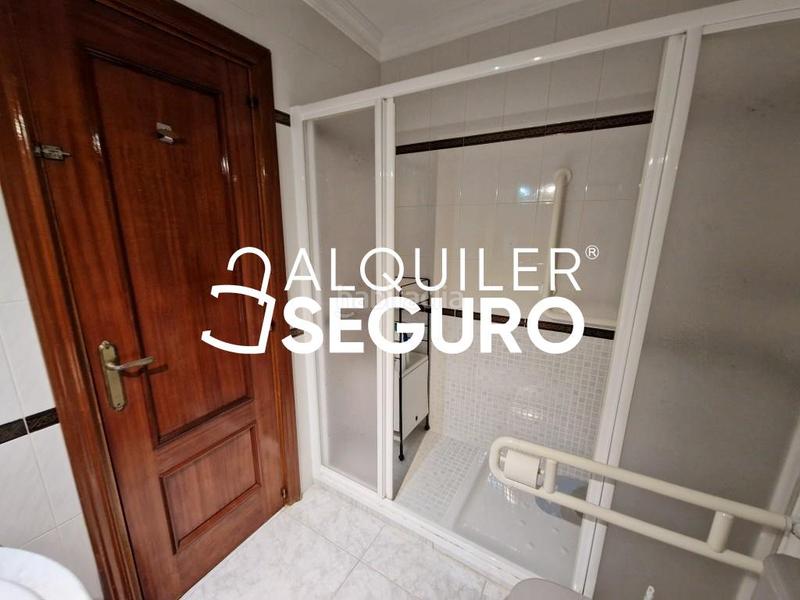 Foto 2e0c7a2b-e31b-436a-83e9-6049ab3939b8. Alquiler piso  av. de los estados en Centro Fuenlabrada