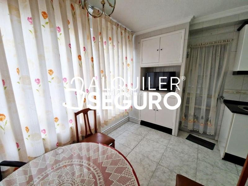 Foto 7fbed0ef-4062-45a1-9759-487ea594224f. Alquiler piso  av. de los estados en Centro Fuenlabrada