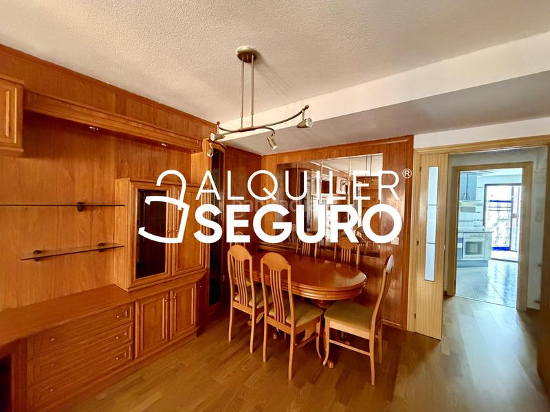 Foto c12e2f05-41fb-424a-b378-c4c05d7c0f9d. Rent flat with heating parking pool in Orcasitas Madrid