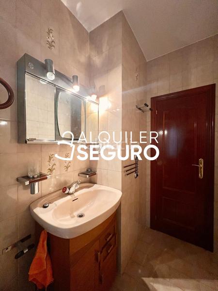 Foto aa1c99c8-a69c-49a4-8a59-6d90ccb8ea0b. Rent flat with heating in Almenara-Ventilla Madrid