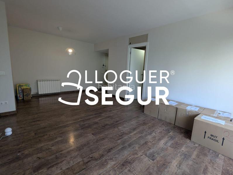 Foto 72f1e182-49ed-4da6-9bc8-f7bd13b4d360. Location appartement avec chauffage parking dans La Marina del Port Barcelona