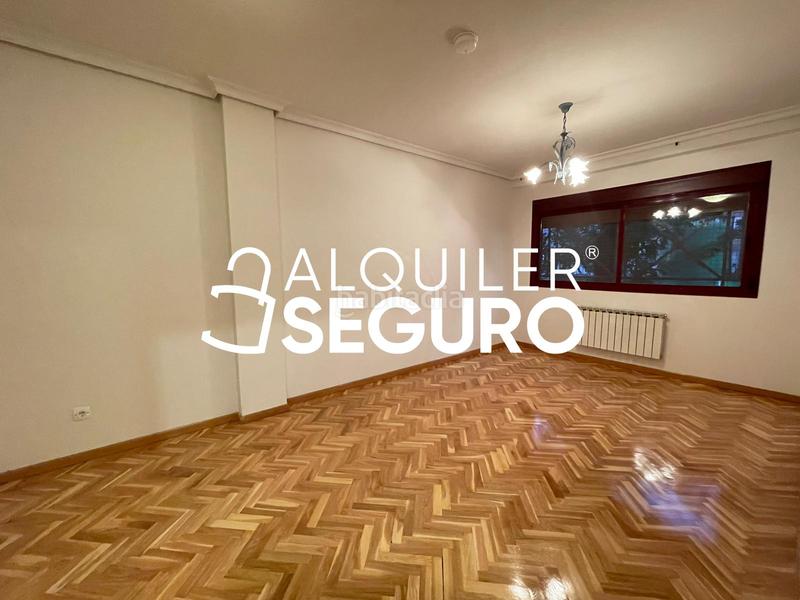 Foto 796c9796-cfe5-4729-a4c5-b8e33bc0f152. Location appartement avec chauffage dans San Isidro Madrid