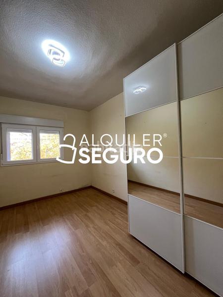 Foto 18678357-9714-460a-b06e-9ca38fb09249. Rent flat with heating in Palomeras Bajas Madrid