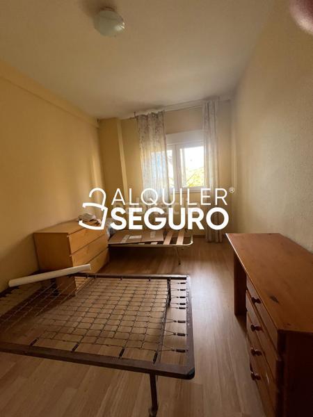 Foto f77a6718-ff06-4536-9fa9-80f447566313. Rent flat with heating in Palomeras Bajas Madrid