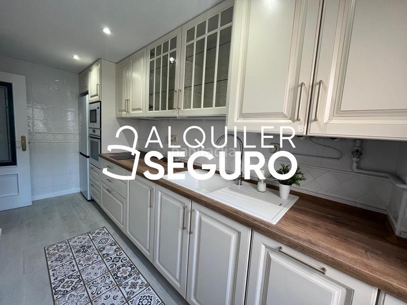 Foto 425a6ea1-9921-4e75-bfac-c15df178b441. Alquiler piso  c garcilaso en La Alhóndiga Getafe