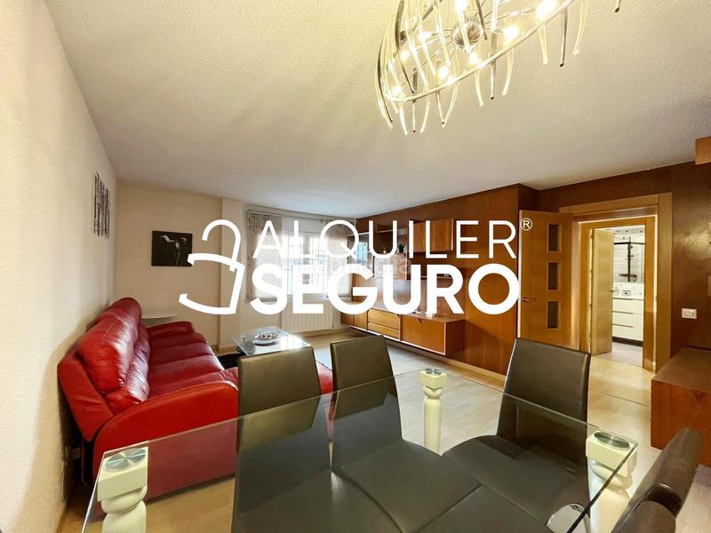 Foto 3a6c17bf-0266-4ecb-8cf0-cf9fd25c464a. Alquiler piso  c de san raimundo en Bellas Vistas Madrid