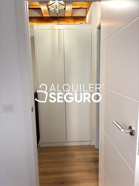 Foto 3753c58f-65fc-49b6-95ba-310d3b194b88. Alquiler piso  c comercio en Casco Histórico Toledo