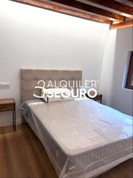 Foto 4baaa791-e76e-4739-940f-d581b83b4549. Alquiler piso  c comercio en Casco Histórico Toledo