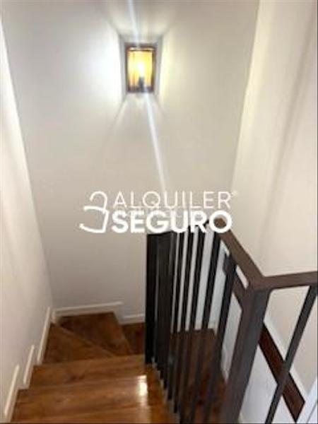 Foto e5136017-6874-4bd5-9e27-781e8d4e8970. Alquiler piso  c comercio en Casco Histórico Toledo