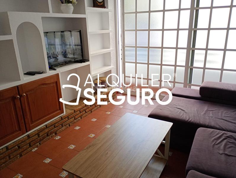 Foto 892c60d6-d396-45b4-96f8-e684616e3bc5. Rent flat in Ciudad Universitaria Madrid