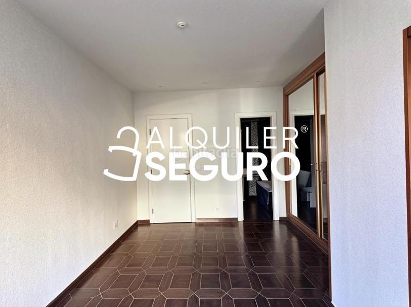 Foto 05672bdf-f0e7-4c5e-b310-dc4bafe78812. Alquiler piso  c cañada real en Colmenarejo