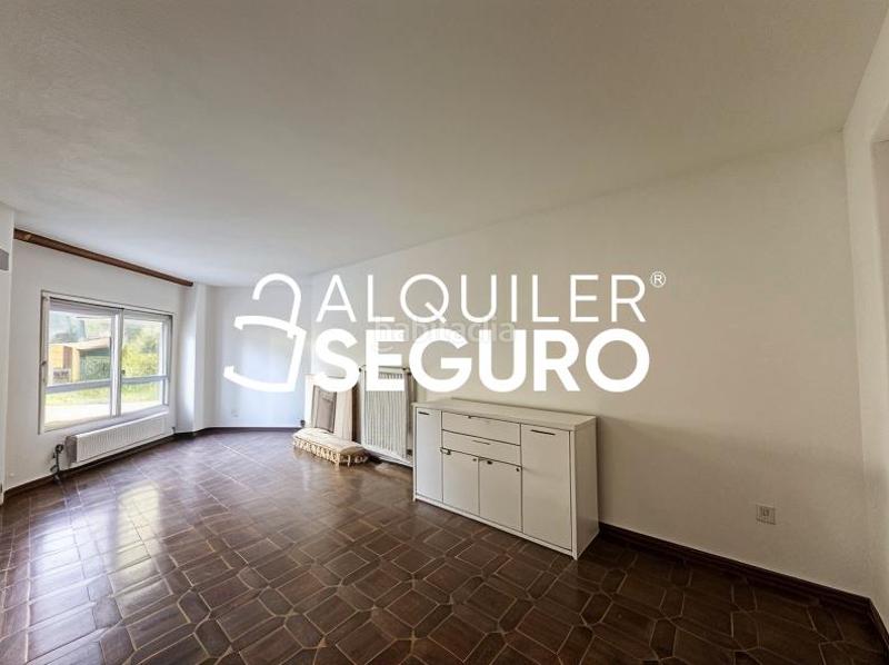 Foto 2538ca3d-5a66-47a2-83e7-e4c25d48cf5c. Alquiler piso  c cañada real en Colmenarejo