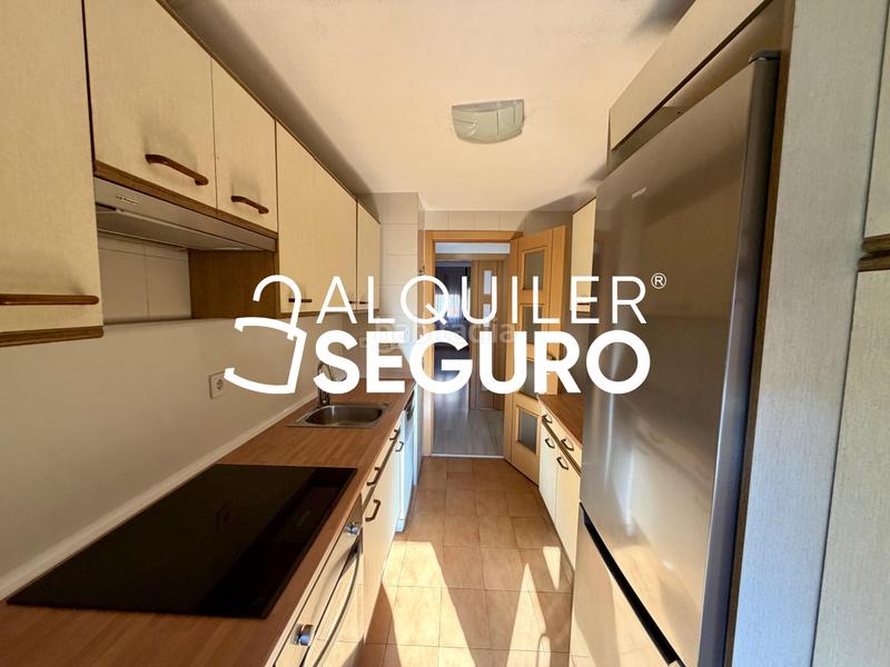 Foto a46f2f8d-e211-4f66-a551-e49feacdad12. Location appartement avec chauffage dans Los Rosales Madrid