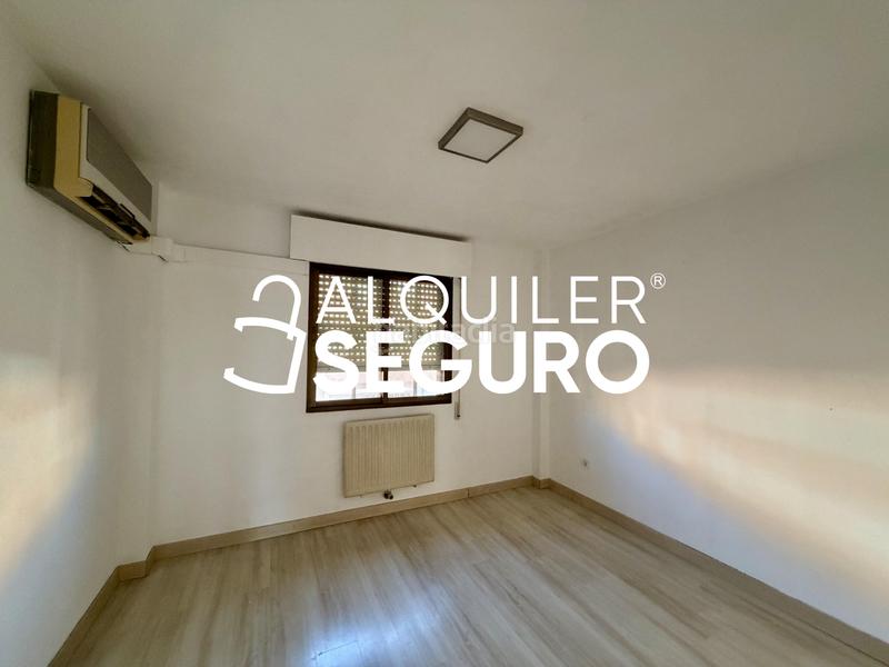 Foto c2c429e5-b9b8-4ea2-86bb-7b8630772b21. Location appartement avec chauffage dans Los Rosales Madrid