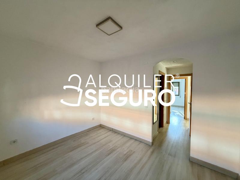 Foto b1b760e7-c50c-4025-9d6b-5f21e4b75c9c. Miete etagenwohnung mit heizung in Los Rosales Madrid