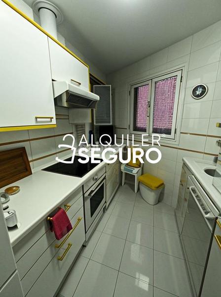 Foto c92d413b-5067-42c8-8f9c-95e8658e571b. Lloguer pis amb calefacció aparcament a Guindalera Madrid