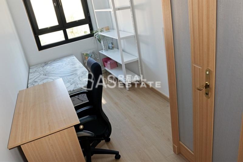 Foto cfef385e-b1e1-4cc9-891c-b40d456396cd. Flat in Ciutat de les Ciències i de les Arts - Justicia Valencia