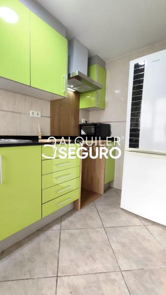 Foto 28402549-03cd-4d4c-943d-1278b070db3f. Alquiler piso  av. peris y valero en Russafa Valencia