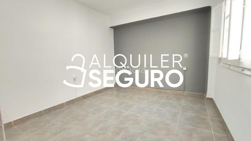 Foto 6f5d909b-1777-44d6-802c-2ec0871e2517. Alquiler piso  av. peris y valero en Russafa Valencia