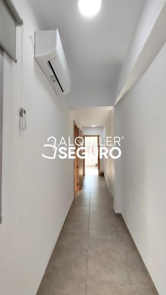 Foto a22d7b37-3860-47ad-b64f-b20ab1a7b959. Miete etagenwohnung in Russafa Valencia