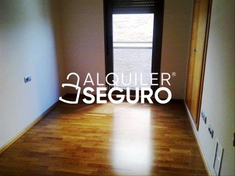 Foto 85d75f34-f05a-4765-bbc8-b71196d21039. Alquiler piso  c montreal 76 en Parc Central Torrent