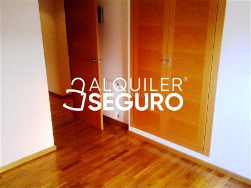 Foto c87854ef-7ab6-4f10-9065-35c1b97038b8. Location appartement avec parking piscine dans Parc Central Torrent