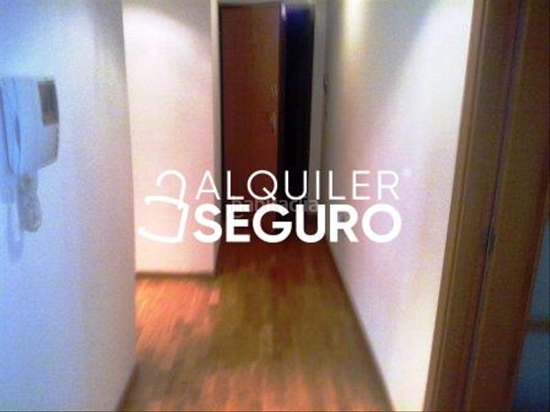 Foto cb19cb66-6ff9-4a9d-a63d-6f65941f687a. Location appartement avec parking piscine dans Parc Central Torrent