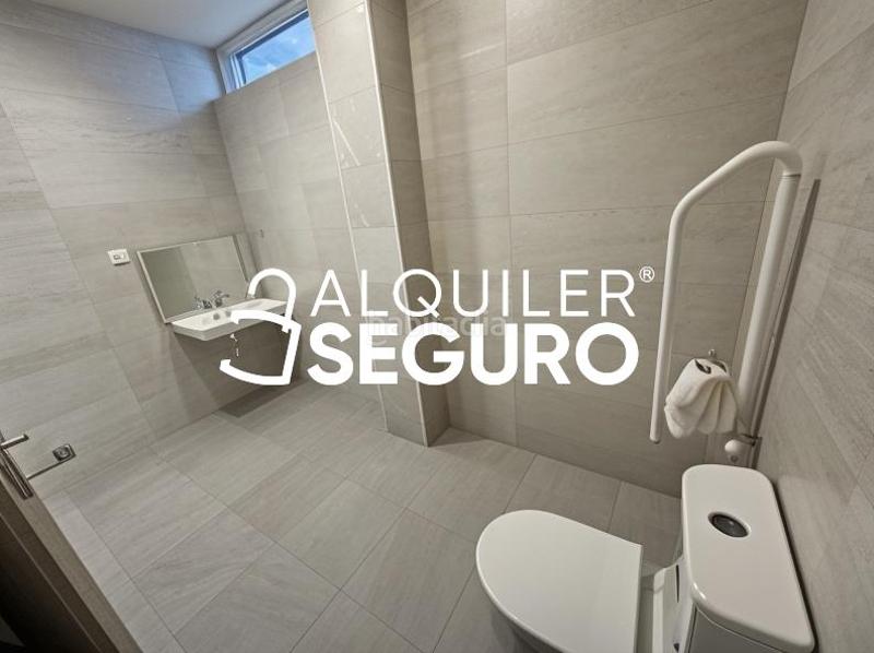 Foto 22179fdb-e141-4651-a949-fe0990ba40bf. Rent business premise in Norte-Universidad Móstoles