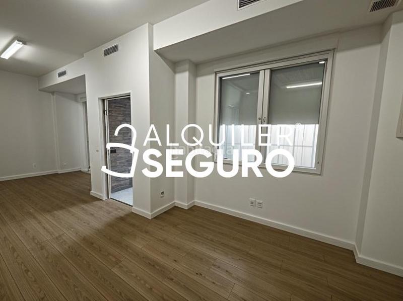 Foto 56b49045-edfc-42c5-9572-1fed2b152aa7. Rent business premise in Norte-Universidad Móstoles